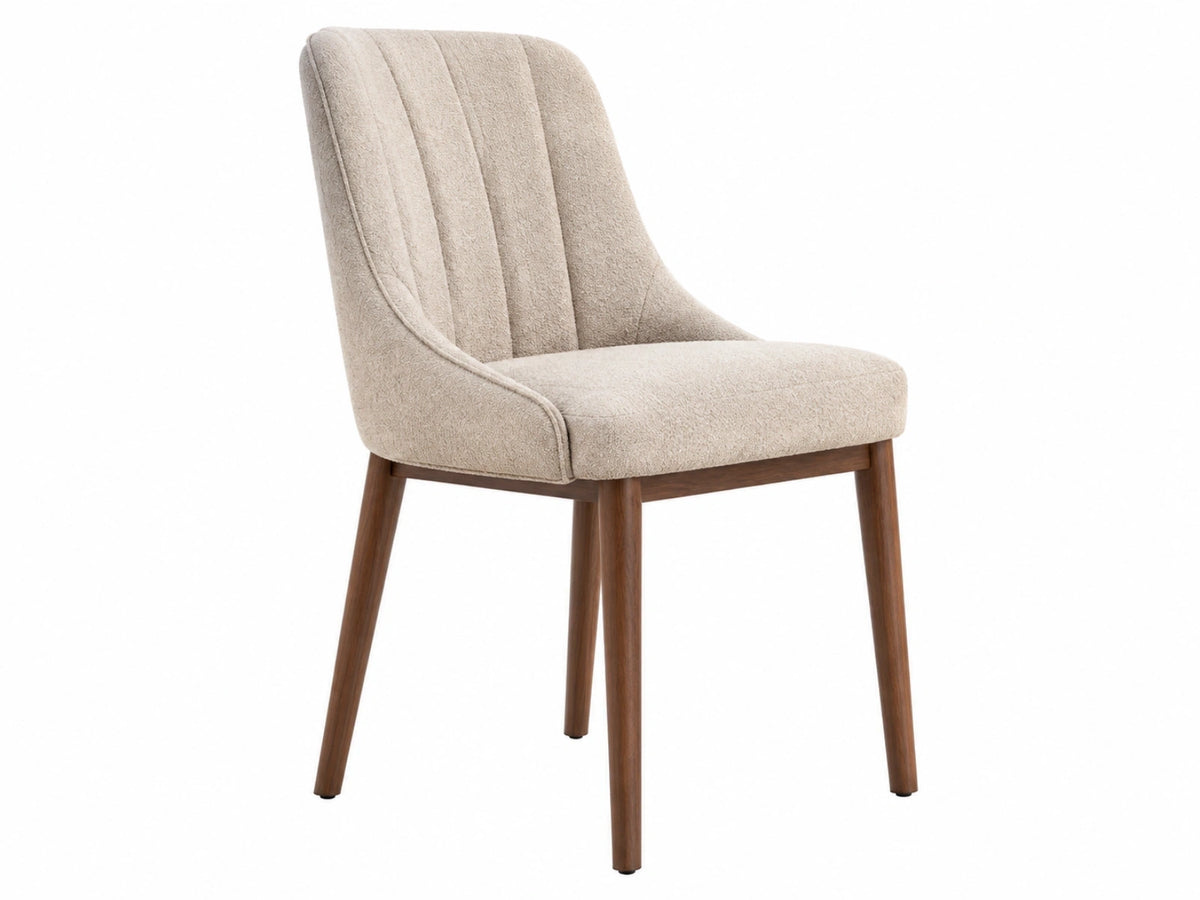 Eetkamerstoel 55 x 62 x 85 cm beige bouclé stof met donkerbruine houten poten